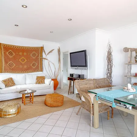 By Interhome Apartmán *